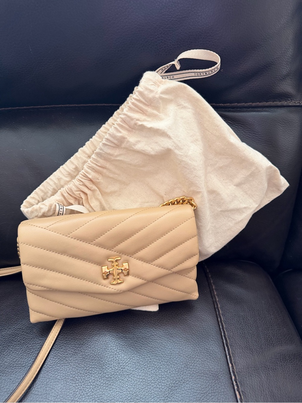 Tory Burch Kira Chevron Chain Wallet Crossbody Beige Gold